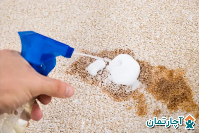 پاک کردن لکه چای از روی فرش