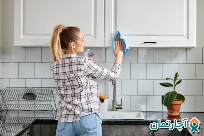 تمیز کردن کابینت ام دی اف چرب