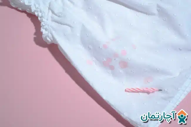 پاک کردن لکه شمع