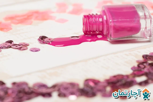 پاک کردن لکه لاک از روی فرش