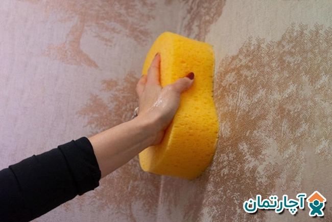 تمیز کردن کاغذ دیواری